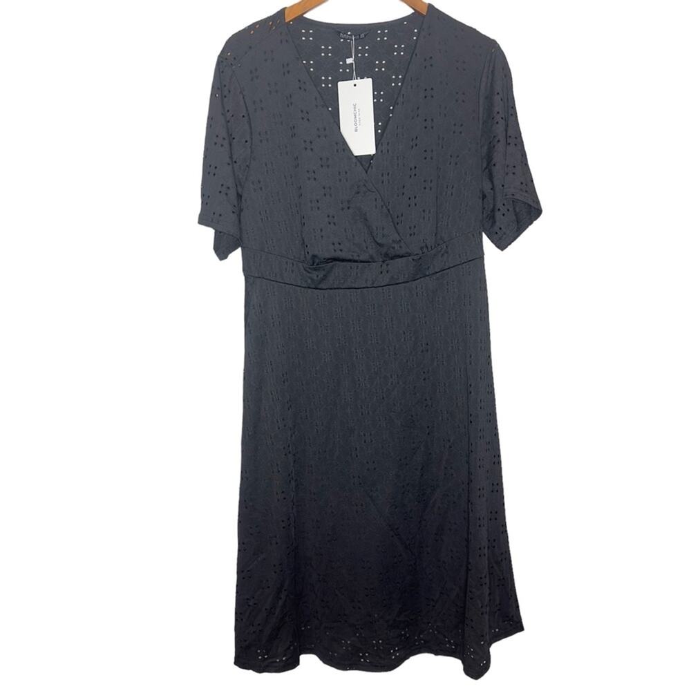 Bloomchic Solid Pocket Laser Cut Surplice Neck Knee Dress Black Size 12 NWT - Picture 4 of 6